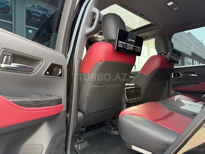 Toyota Land Cruiser-11