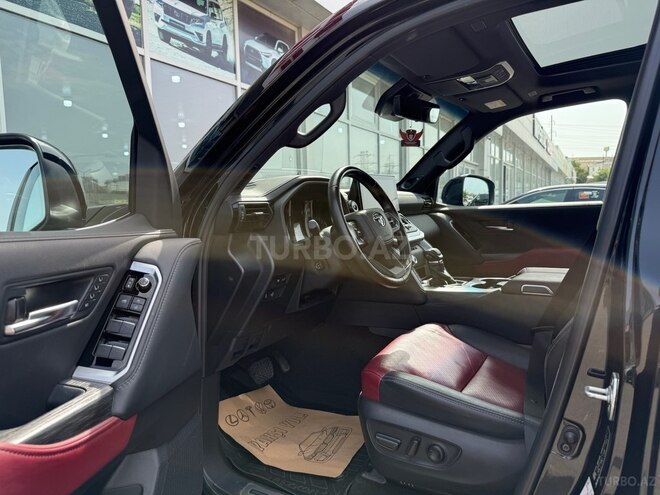 Toyota Land Cruiser-10