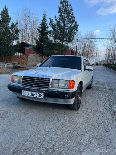 Mercedes 190-1