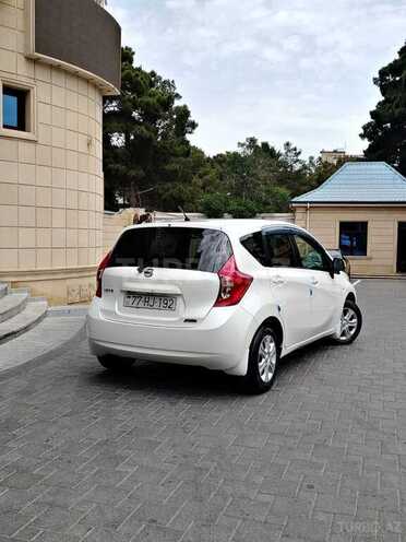 Nissan Note-2