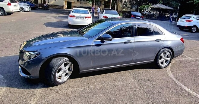 Mercedes E 200 d 2017, 202,000 km - 2.0 l - Bakı