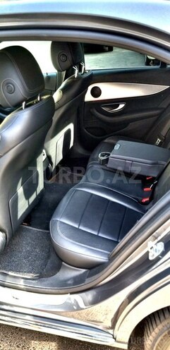 Mercedes E 200 d 2017, 202,000 km - 2.0 l - Bakı