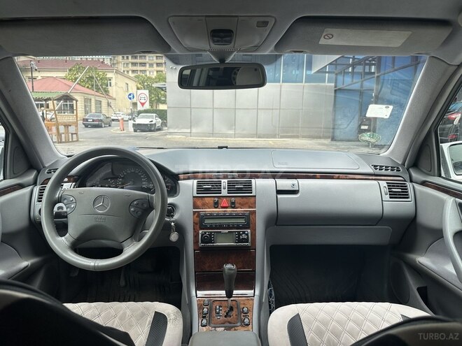 Mercedes E 240 1999, 420,000 km - 2.4 л - Bakı