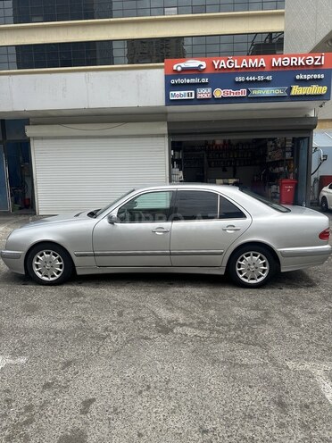 Mercedes E 240 1999, 420,000 km - 2.4 л - Bakı