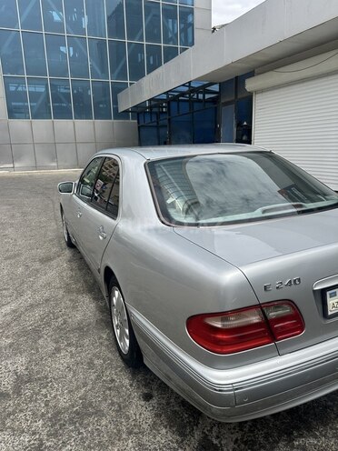 Mercedes E 240 1999, 420,000 km - 2.4 л - Bakı