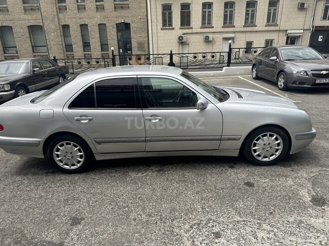 Mercedes E 240 1999, 420,000 km - 2.4 л - Bakı