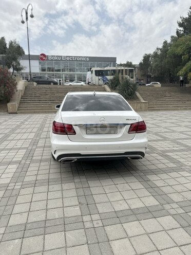 Mercedes E 200 2013, 330,000 km - 2.0 l - Bakı