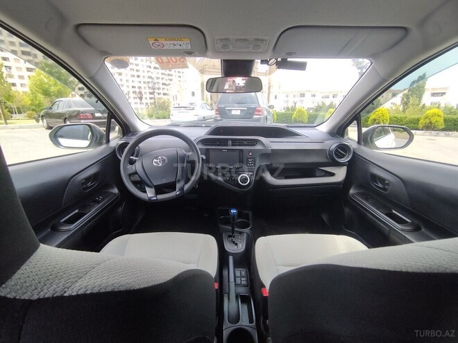 Toyota Aqua 2019, 66,000 km - 1.5 л - Bakı