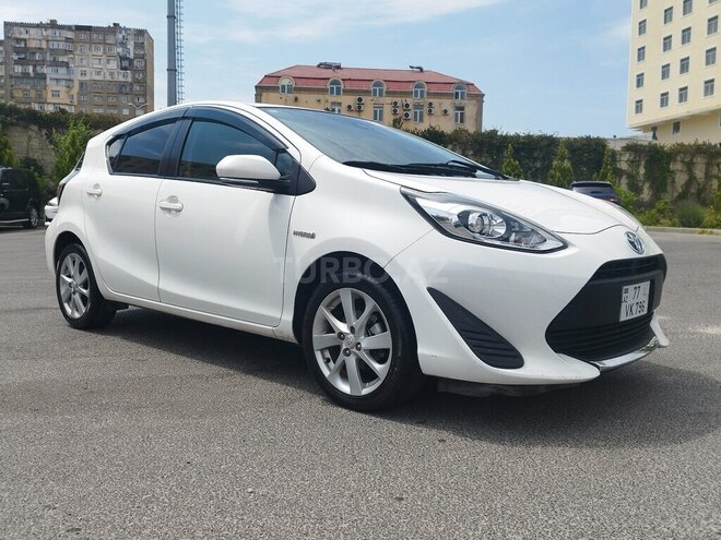 Toyota Aqua 2019, 66,000 km - 1.5 л - Bakı