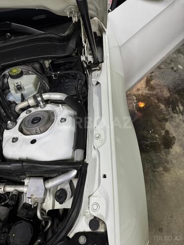 Mercedes E 200 2013, 330,000 km - 2.0 l - Bakı