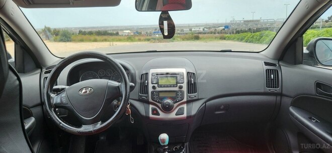 Hyundai i30 2010, 320,000 km - 1.4 l - Bakı
