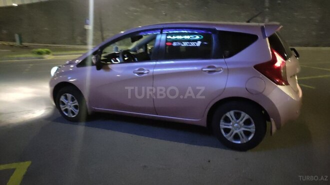Nissan Note-5
