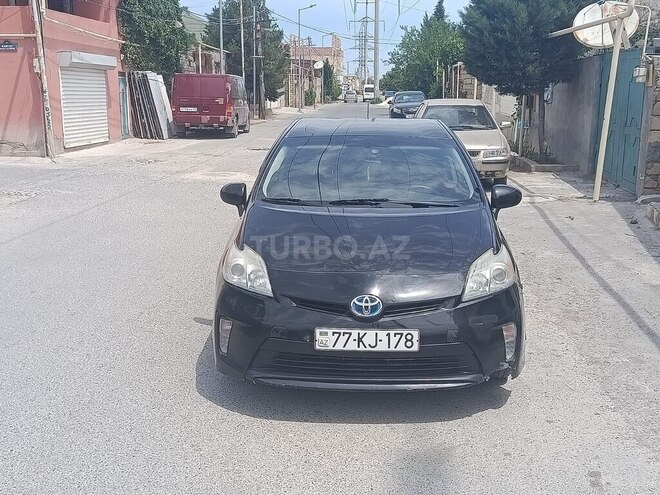 Toyota Prius-1