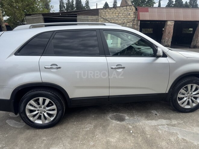 Kia Sorento 2011, 261,000 km - 2.0 l - Gəncə