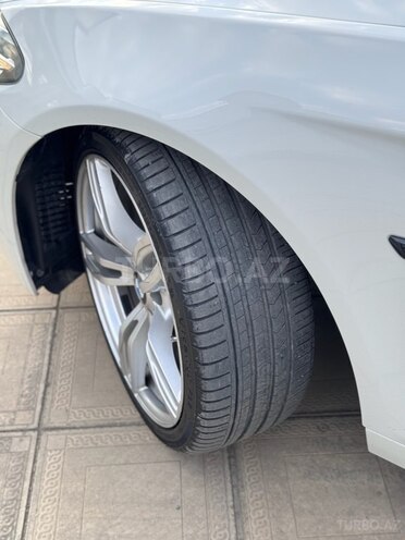 BMW 528-13