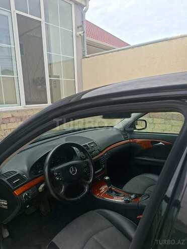 Mercedes E 280-5