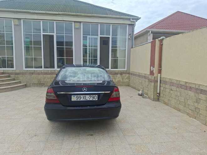 Mercedes E 280-2
