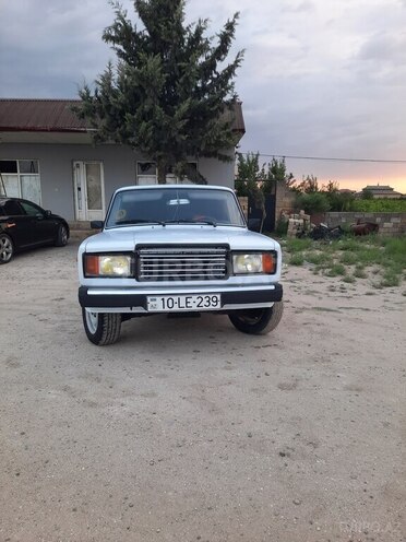 LADA (VAZ) 2107 1999, 88,663 km - 1.6 l - Salyan