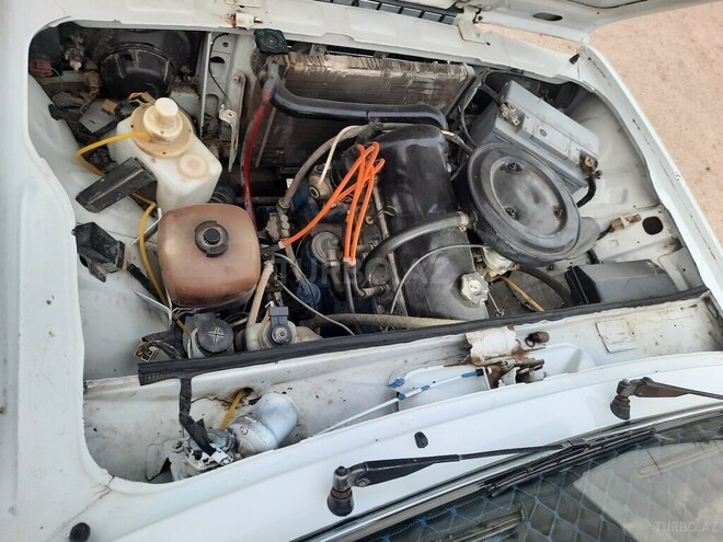 LADA (VAZ) 2107 1999, 88,663 km - 1.6 l - Salyan