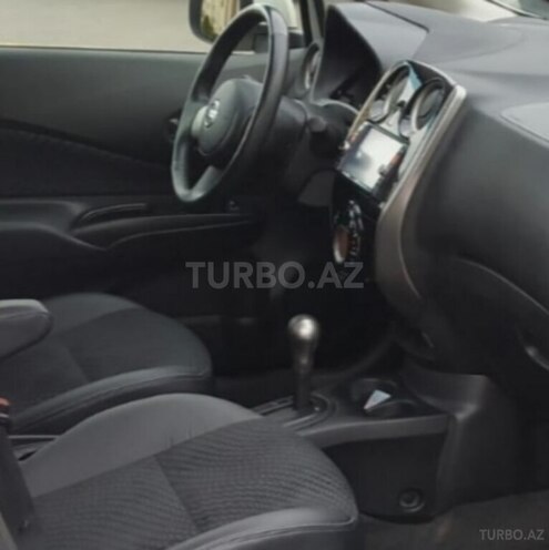 Nissan Note-7