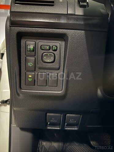 Toyota Land Cruiser Prado 2012, 180,000 km - 2.7 l - Bakı