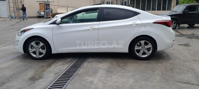 Hyundai Elantra 2015, 194,731 km - 1.8 л - Gəncə