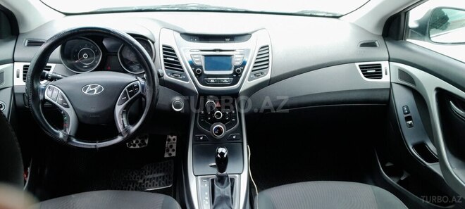 Hyundai Elantra 2015, 194,731 km - 1.8 л - Gəncə
