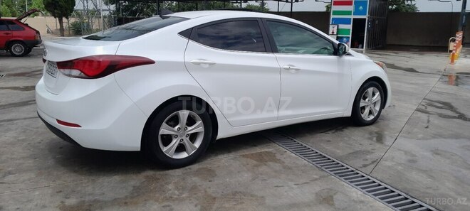Hyundai Elantra 2015, 194,731 km - 1.8 л - Gəncə