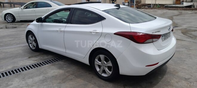 Hyundai Elantra 2015, 194,731 km - 1.8 л - Gəncə