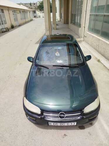 Opel Omega 1995, 390,307 km - 2.0 l - Salyan