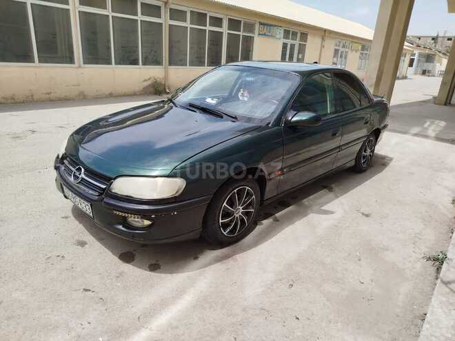 Opel Omega 1995, 390,307 km - 2.0 l - Salyan