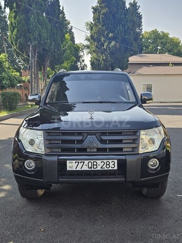 Mitsubishi Pajero 2007, 260,000 km - 3.0 l - Quba