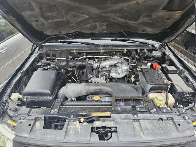 Mitsubishi Pajero 2007, 260,000 km - 3.0 l - Quba