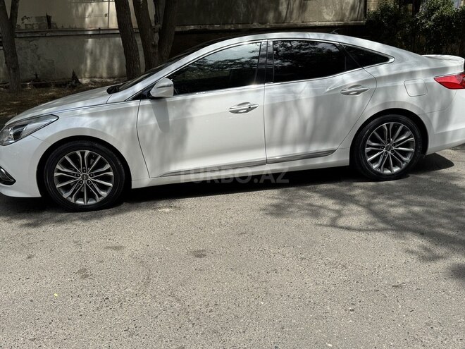Hyundai Grandeur 2015, 174,000 km - 2.2 л - Bakı