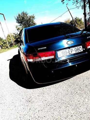 Hyundai Sonata 2006, 220,000 km - 2.0 l - Saatlı
