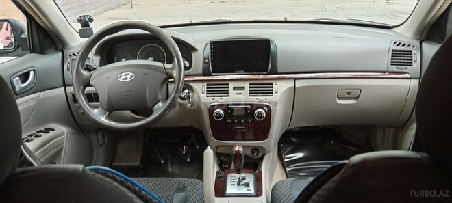 Hyundai Sonata 2006, 220,000 km - 2.0 l - Saatlı