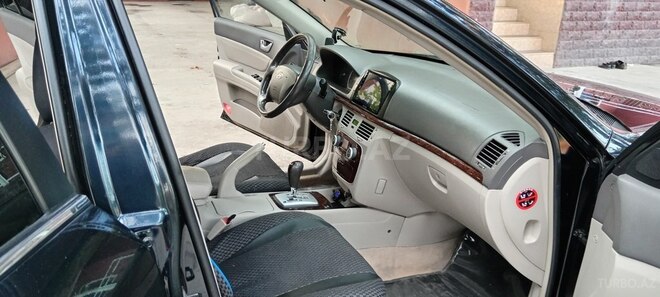Hyundai Sonata 2006, 220,000 km - 2.0 l - Saatlı