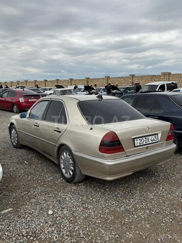 Mercedes C 180 1984, 365,240 km - 1.8 l - Gəncə