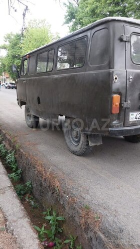 UAZ 452-3
