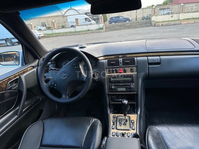 Mercedes E 270 2000, 621,000 km - 2.7 л - Gəncə
