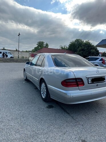 Mercedes E 270 2000, 621,000 km - 2.7 л - Gəncə
