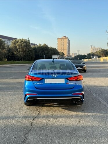 Hyundai Elantra 2016, 180,247 km - 1.6 l - Bakı