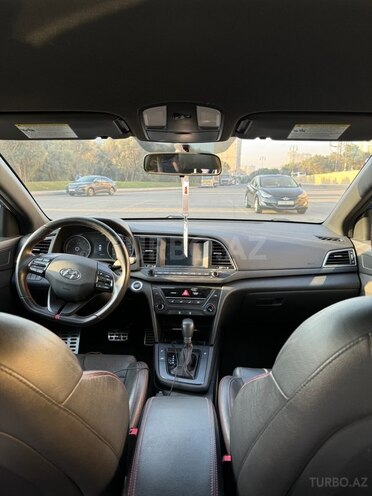 Hyundai Elantra 2016, 180,247 km - 1.6 l - Bakı