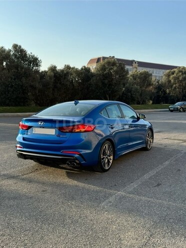 Hyundai Elantra 2016, 180,247 km - 1.6 l - Bakı