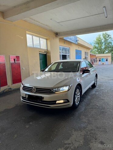 Volkswagen Passat 2016, 160,000 km - 1.4 l - Gəncə