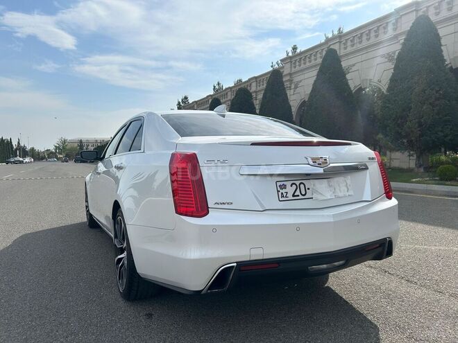 Cadillac CTS-11