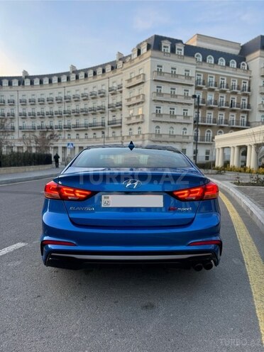 Hyundai Elantra 2016, 180,247 km - 1.6 l - Bakı