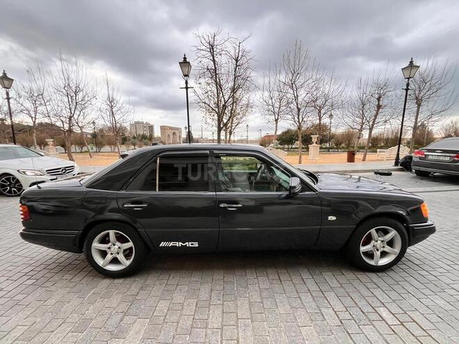 Mercedes E 280 1994, 330,510 km - 2.8 l - Bakı