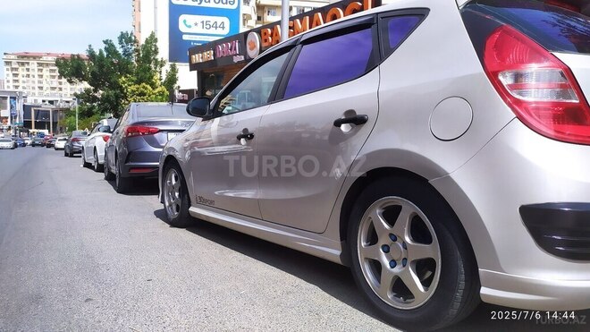 Hyundai i30-6