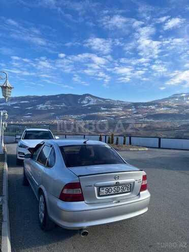 Opel Vectra 1997, 333,900 km - 2.0 l - Quba